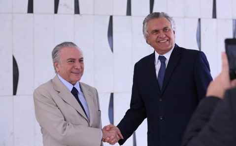 Brasília- DF- Brasil- 18/05/2016 Presidente Michel Temer recebe o ministro Geddel Vieira Lima e líderes do Senado Federal.
Foto: Marcos Corrêa/ Vice Presidência da República