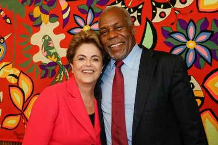 Brasília - DF, 20/06/2016. Presidenta Dilma Rousseff durante encontro com Ator Danny Glover no Palácio da Alvorada. Foto: Roberto Stuckert Filho/PR