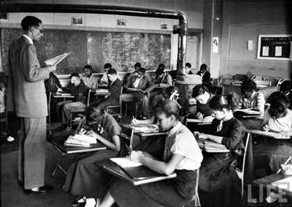 hist_us_20_civil_rights_pic_black_school_classroom