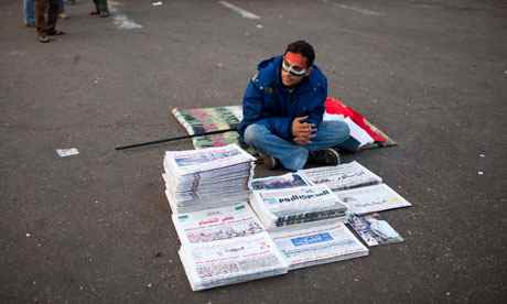 Newspaper-seller-in-Tahri-007
