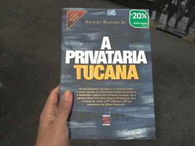 2011-12-09-livro-privataria-tucana-420x315_opt