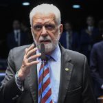 Imagem editorial de apoio sobre oficial.
