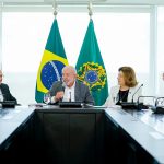 Imagem editorial de apoio sobre oficial.