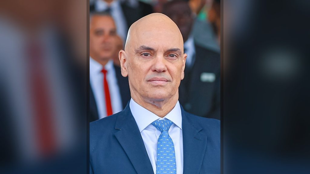 Imagem editorial de apoio sobre oficial.