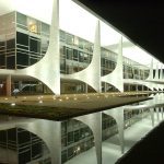 Imagem editorial de apoio sobre institucional.