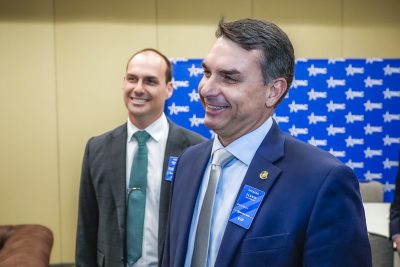 Eduardo Bolsonaro e Flavio Bolsonaro