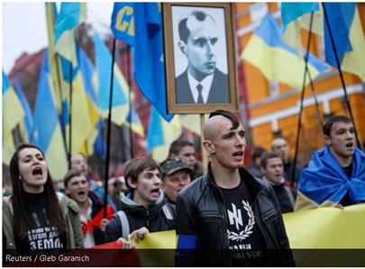 Militantes do partido neonazista ucraniano, durante uma das manifestações recentes
