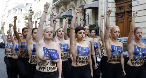 Protesto da Femen contra o crescimento do fascismo na Europa