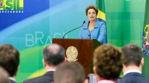Senador diz alertar desde 2015 que Dilma cometeu crimes passíveis de impeachment