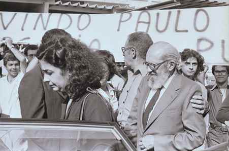 AJB/RIO - 24/07/09 PAULO FREIRE - EDUCADOR, REGRESSA AO BRASIL DEPOIS DE 10 ANOSDE EXILIO. FOTO PRODUZIDA EM 10/08/79 FOTO: ISAIAS FEITOSA/CPDOC JB