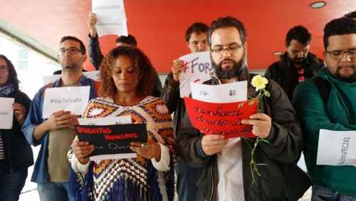 ativistas-leem-carta