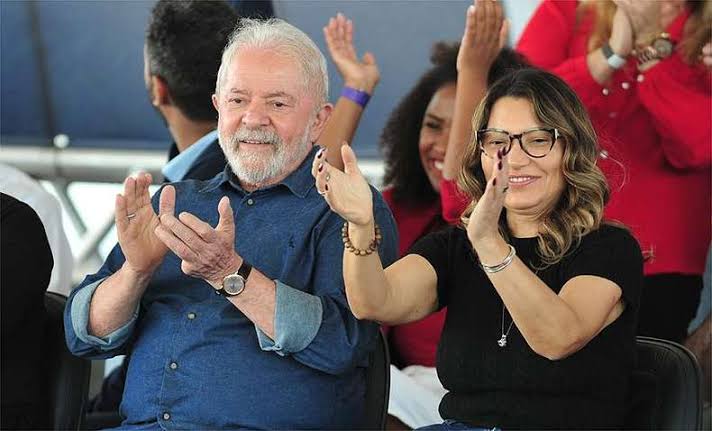 Personalidades denunciam perseguição a Lula em manifesto em defesa da  democracia - CUT-SP