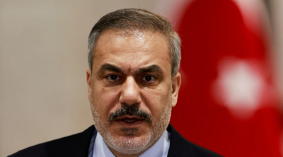 Hakan Fidan participa de entrevista coletiva em Bagdá, 26 de janeiro (Reuters/Thaier Al-Sudani/Foto de arquivo)