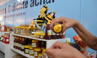 Brasil abre mais de 1,4 milhão de pequenos negócios até março de 2025, puxado por MEIs e impulsionado por política nacional lançada há um ano.