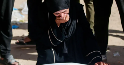 Quase 100 pessoas morreram em ataque israelense no norte de Gaza, dizem socorristas.