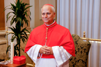 O cardeal Robert Francis Prevost, natural de Chicago e agora o primeiro papa nascido nos Estados Unidos.