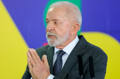 Com críticas duras e bastidores tensos, o Planalto vê nas ações americanas uma tentativa de influenciar o cenário político e desgastar o Judiciário.