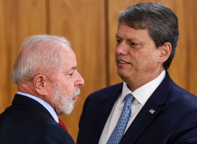 A proposta foi vista como pragmática, mas expõe rachaduras no campo bolsonarista, que cobra também uma resposta política ao STF.