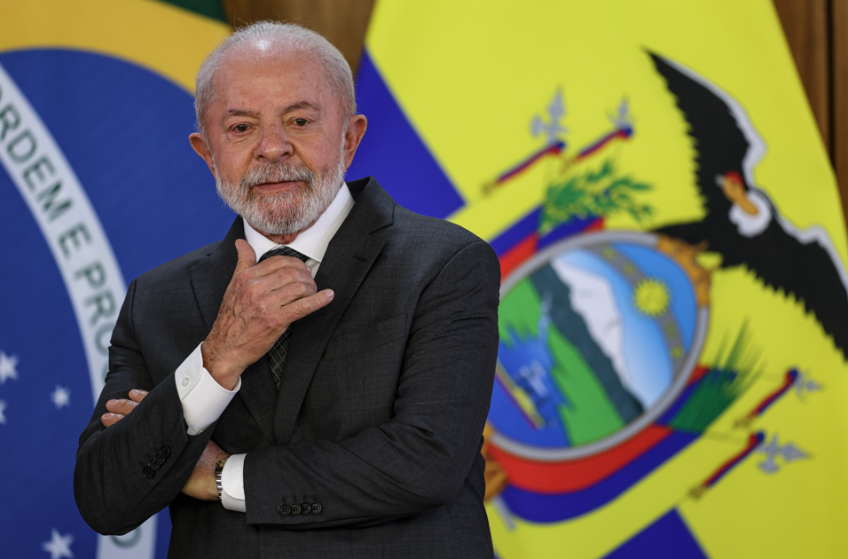 Pesquisa Quaest mostra avanço na aprovação de Lula na Bahia e Pernambuco, enquanto desaprovação diminui em seis Estados.