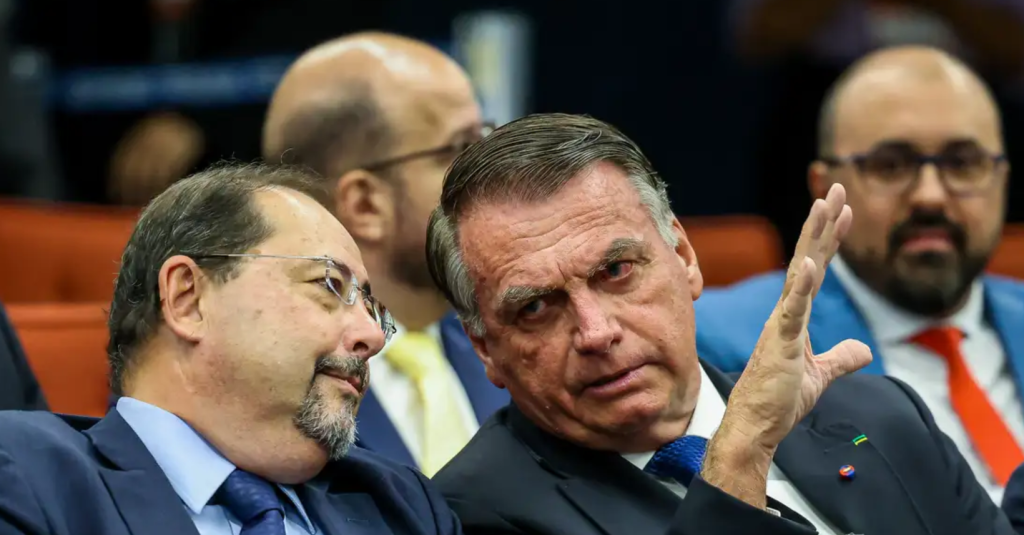 Generais, ex-ministros e agentes de inteligência estão no centro de um processo que expõe as entranhas de um projeto autoritário no país.