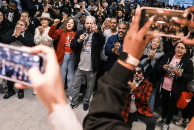 Trabalhadores migram para Trump enquanto democratas lutam para se reconectar com quem os sustentou por décadas.