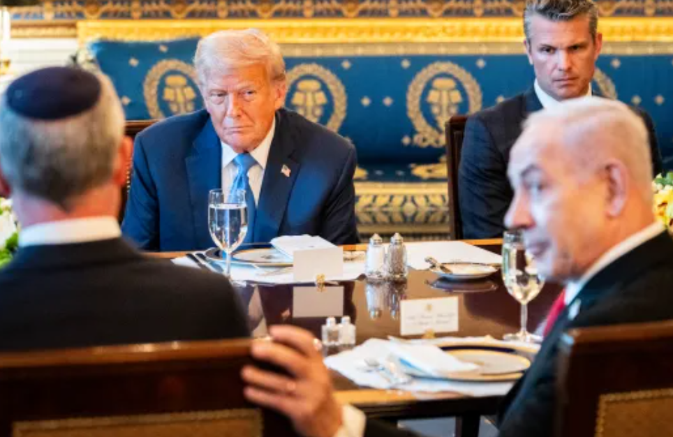 O “acordo histórico” ignora prazos, vítimas e soberania, mas rende manchetes e capital político a quem busca aplausos, não soluções.