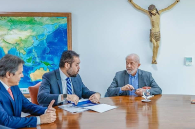Ministérios estratégicos desembarcam no Rio para alinhar ações de inteligência e presídios federais, enquanto o estado lida com o luto e o medo.