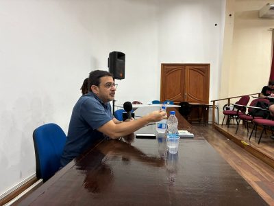 Inspirado na experiência chinesa, ele defende planejamento, tecnologia e produção como pilares da soberania e da paz social.