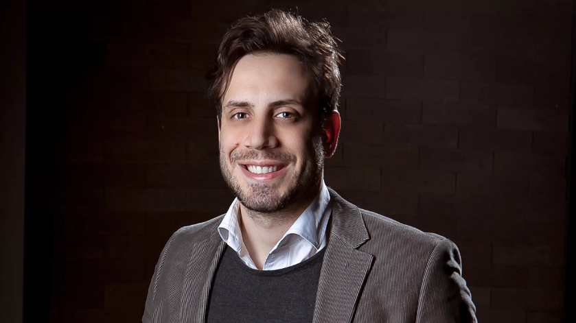 Mesmo com a forte presença das renováveis, a variabilidade do vento e do sol pressiona o sistema e amplia a necessidade de usinas, reservatórios e baterias de resposta imediata.