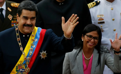 Petróleo, poder e força militar marcam nova escalada em Caracas