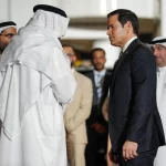 O Secretário de Estado americano Marco Rubio durante visita a um país do Golfo. (Foto: aljazeera.com)