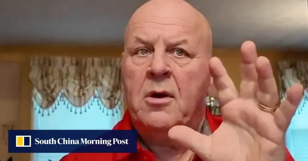 Ronald Sakolsky, professor americano que ajudou a agricultora chinesa Yin Yuzhen a plantar árvores no deserto de Maowusu, em
