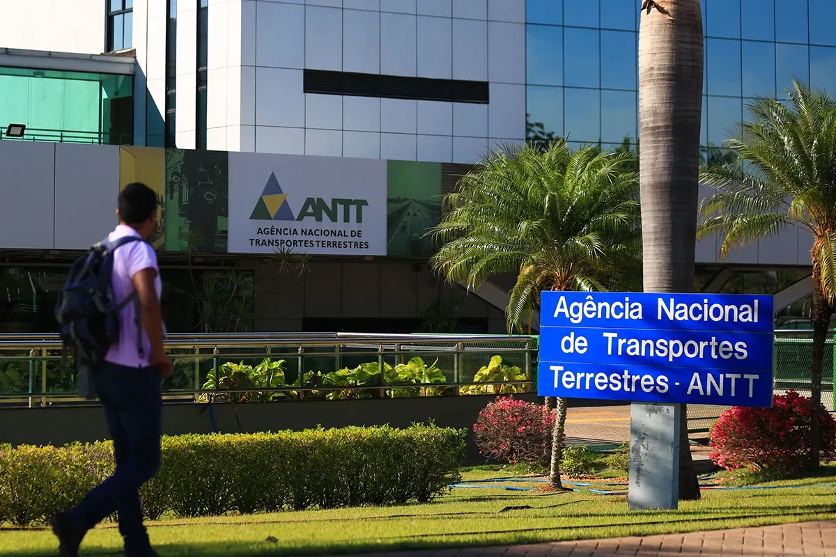 MPF cobra explicações da ANTT após recuo na abertura do mercado de ônibus interestaduais