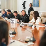 Gustavo Petro durante reunião com ministros no Palácio de Nariño, Bogotá. (Foto: telesurtv.net)