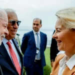 O presidente Lula conversa com a presidente da Comissão Europeia, Ursula von der Leyen, durante evento no G7 em Évian-les-Bai