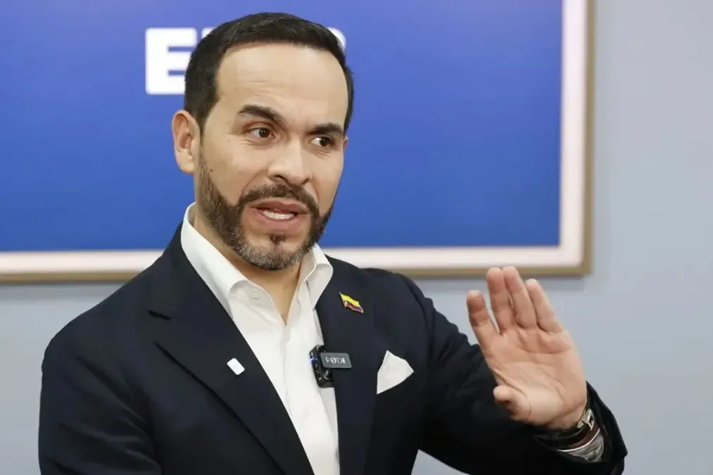 Candidato colombiano Abelardo de la Espriella durante evento político. (Foto: telesurtv.net)