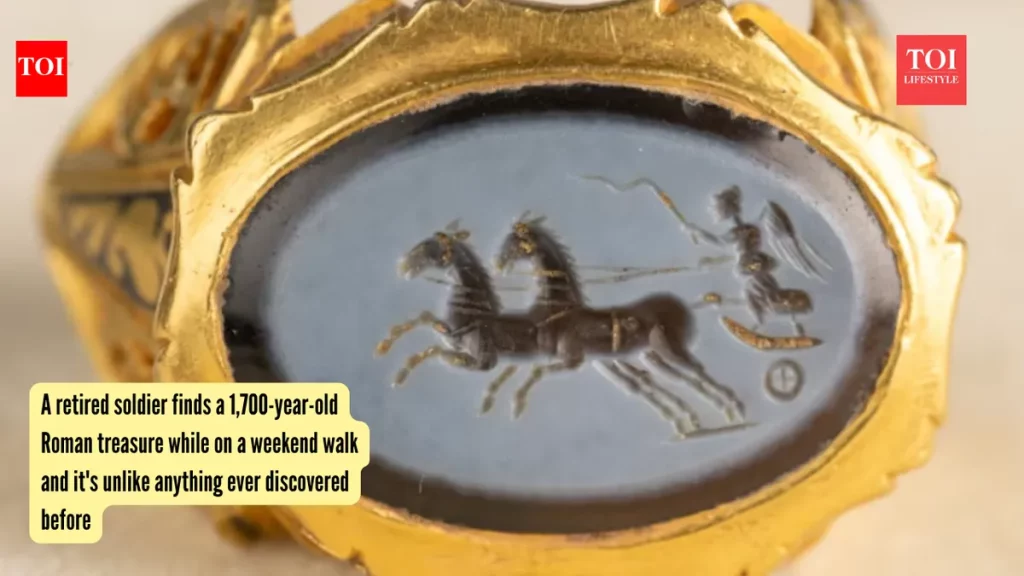 Anel romano de 1.700 anos encontrado por ex-soldado durante caminhada. (Foto: timesofindia.indiatimes.com)
