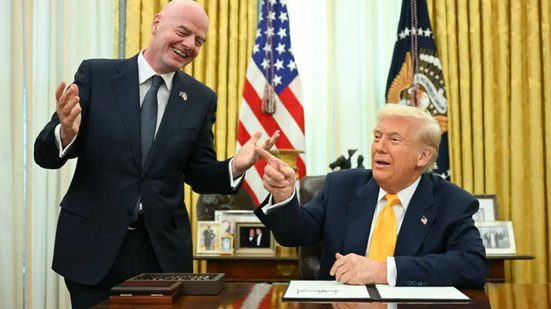 A trapaça que a Fifa não conseguiu esconder: Trump liga para Infantino, e um cartão vermelho vira pó em pleno mata-mata
