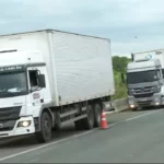Caminhões de carga em rodovia no Brasil; setor foi alvo de Medida Provisória no Senado. (Foto: G1.GLOBO.COM)